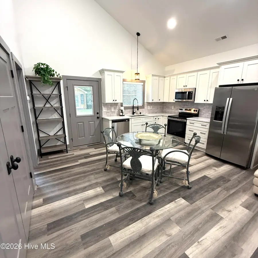 128 W Hicks Street, Edenton, NC 27932 - #3