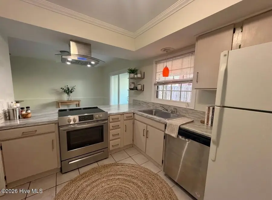 126 Oakmont Drive #11, Greenville, NC 27858 - #3