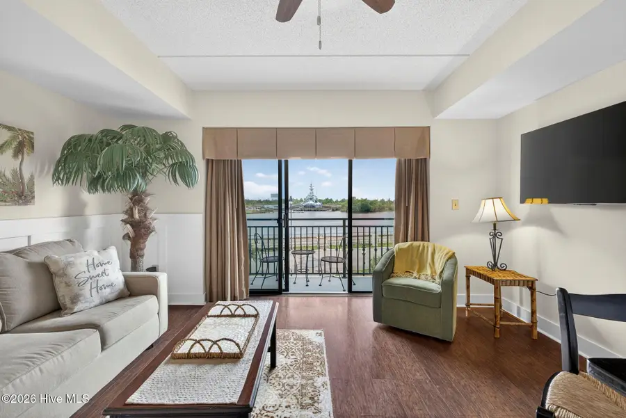 106 N Water Street #302, Wilmington, NC 28401 - #3