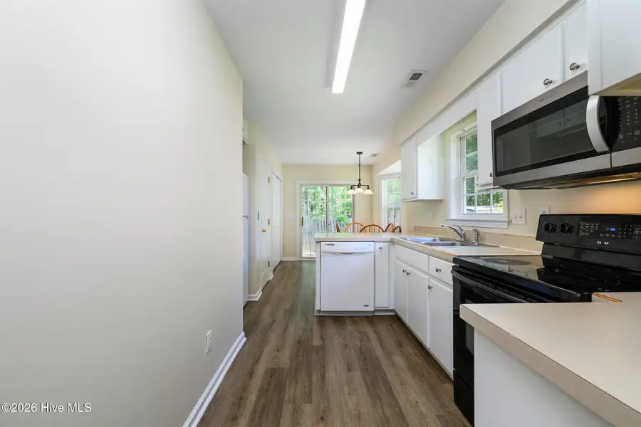 228 Forest Park Drive, New Bern, NC 28562 - #3