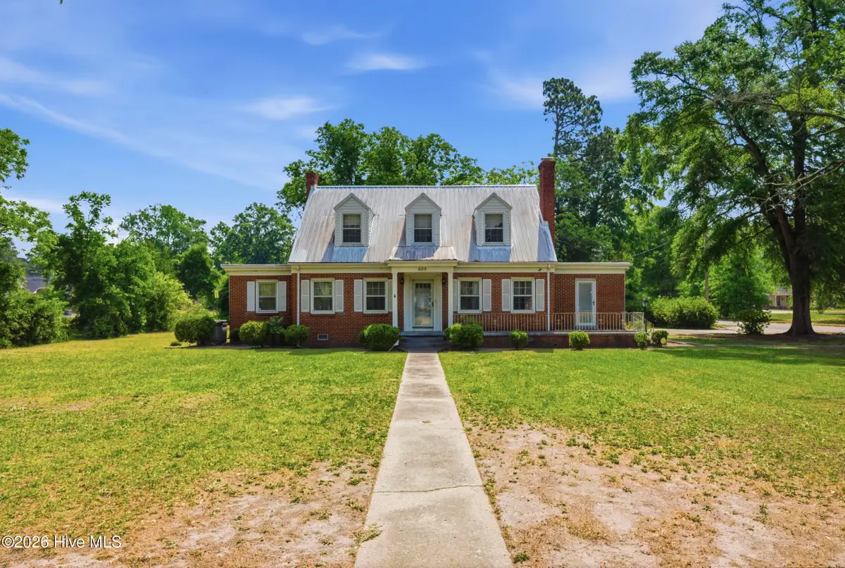609 S Main Street, Red Springs, NC 28377 - #1