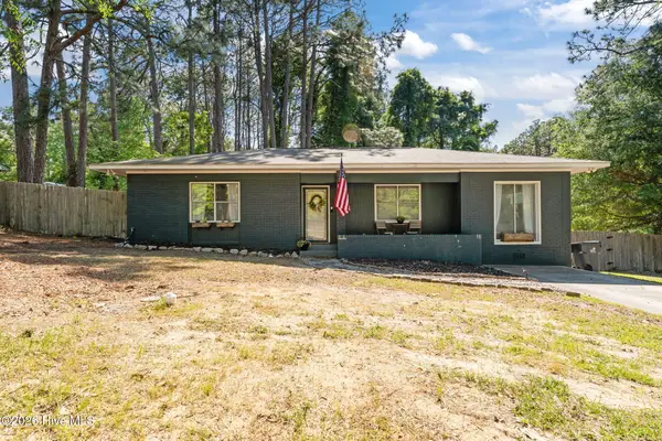 580 W Maine Avenue, Southern Pines, NC 28387