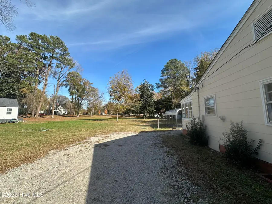 412 Lanoca Avenue, Laurinburg, NC 28352 - #3