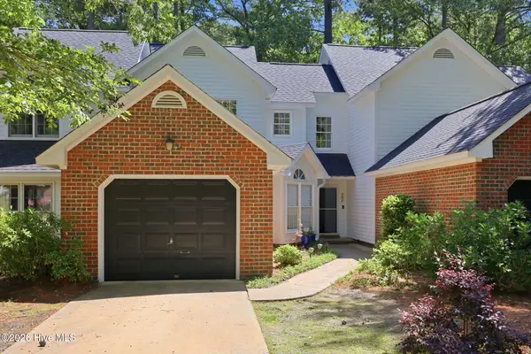 302 Nantucket Court, Winterville, NC 28590