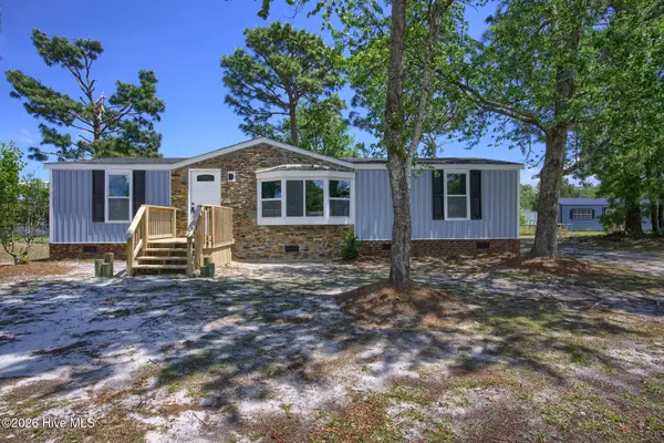 108 N Queens Street, Hubert, NC 28539