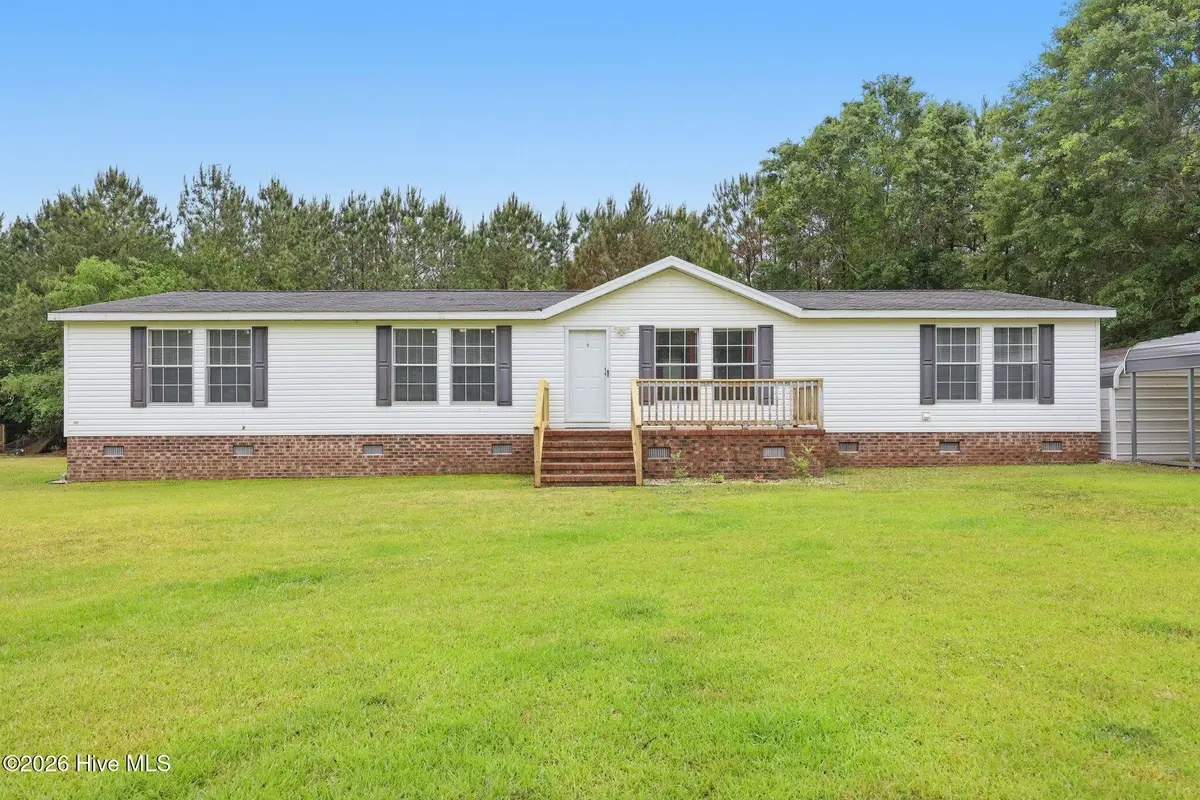 135 Hotel Branch Lane, Richlands, NC 28574 - #1