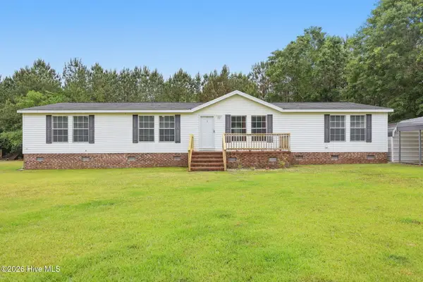 135 Hotel Branch Lane, Richlands, NC 28574