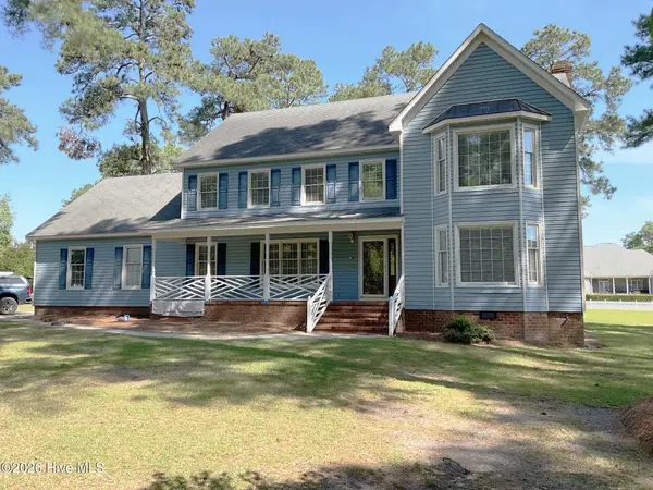 3028 Fox Run Circle, Kinston, NC 28504