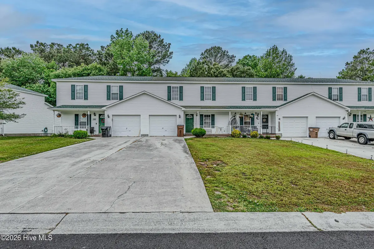 204 Winners Circle S, Jacksonville, NC 28546 - #1
