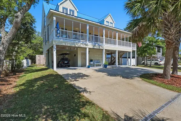 103 SE 71st Street, Oak Island, NC 