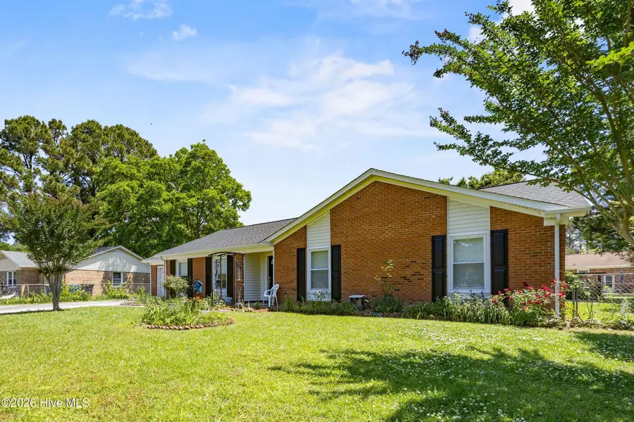 102 Greenbriar Drive, Jacksonville, NC 28546 - #2