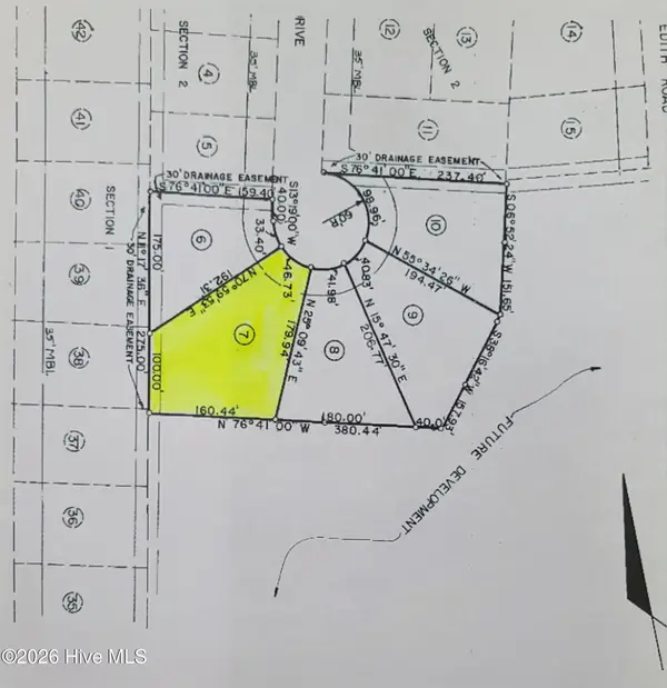 5662 Gail Drive, Ayden, NC 28513
