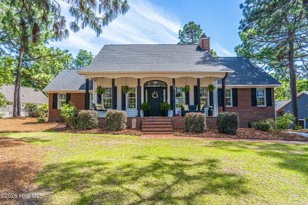 120 Callis Circle, West End, NC 27376