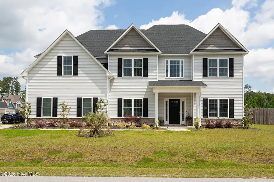 204 W Broughton Lane, Rocky Point, NC 28457 - #2