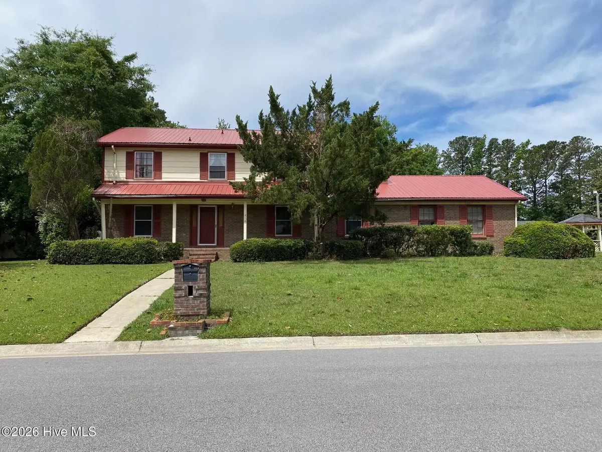 218 Parkwood Drive, Jacksonville, NC 28546 - #1