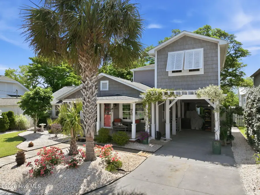 105 S Webb Street, Swansboro, NC 28584 - #3