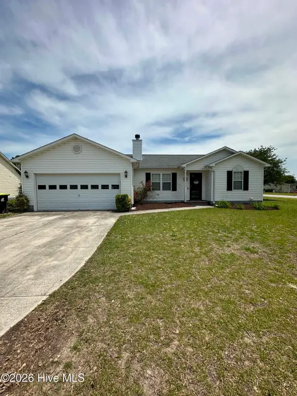 200 Essex Court, Richlands, NC 28574