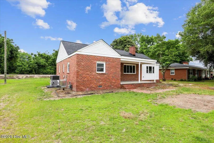 315 Commercial Avenue, Stantonsburg, NC 27883 - #2