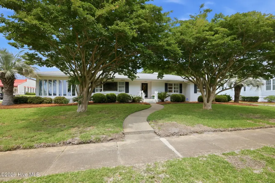 2112 Evans Street, Morehead City, NC 28557 - #2