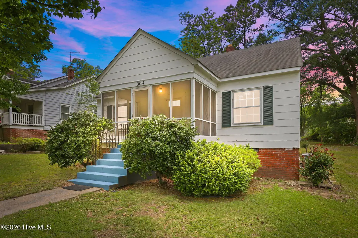 304 Halifax Street, Williamston, NC 27892 - #1