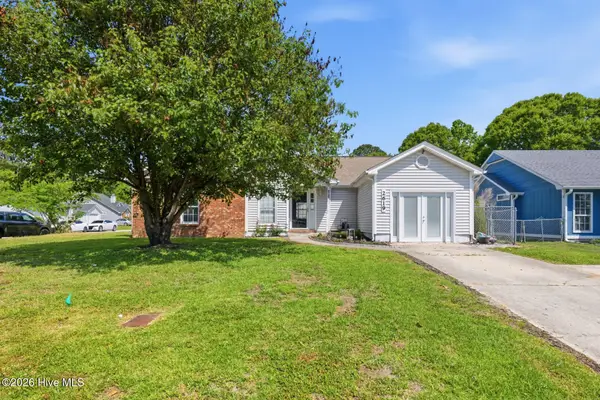 2619 Idlebrook Circle, Midway Park, NC 28544