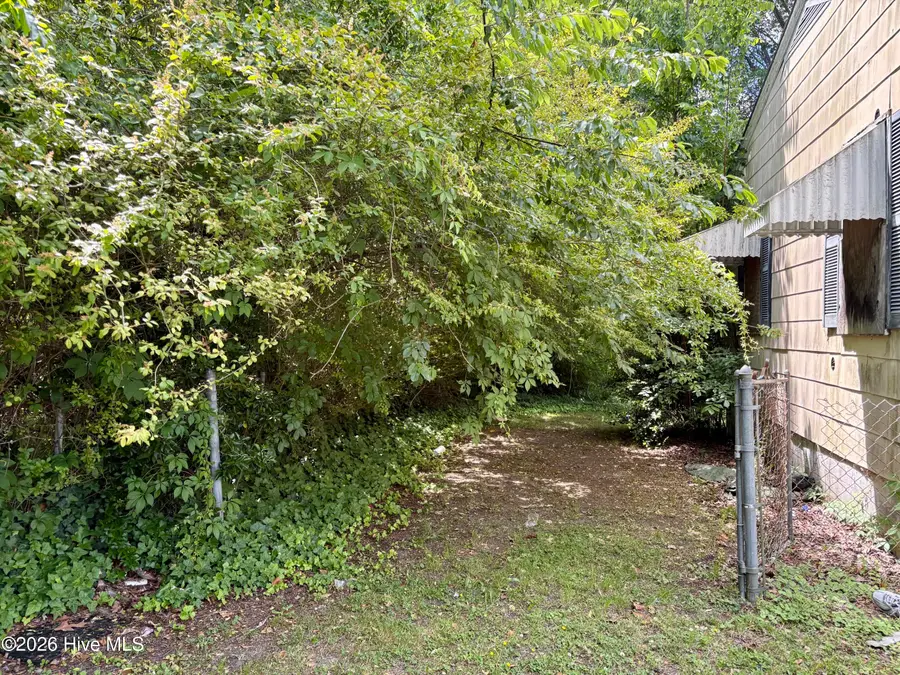 405 Lane Street, Elizabeth City, NC 27909 - #2