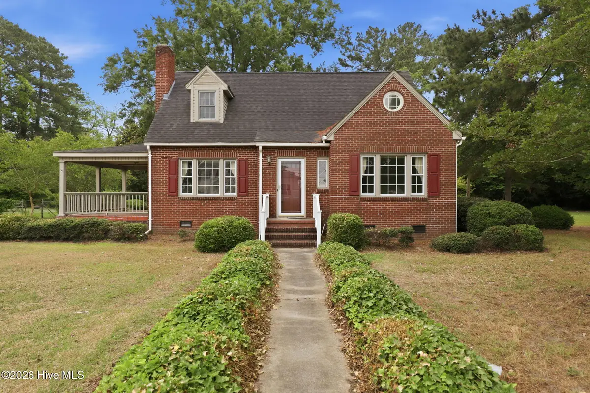 205 W Purvis Street, Robersonville, NC 27871 - #1
