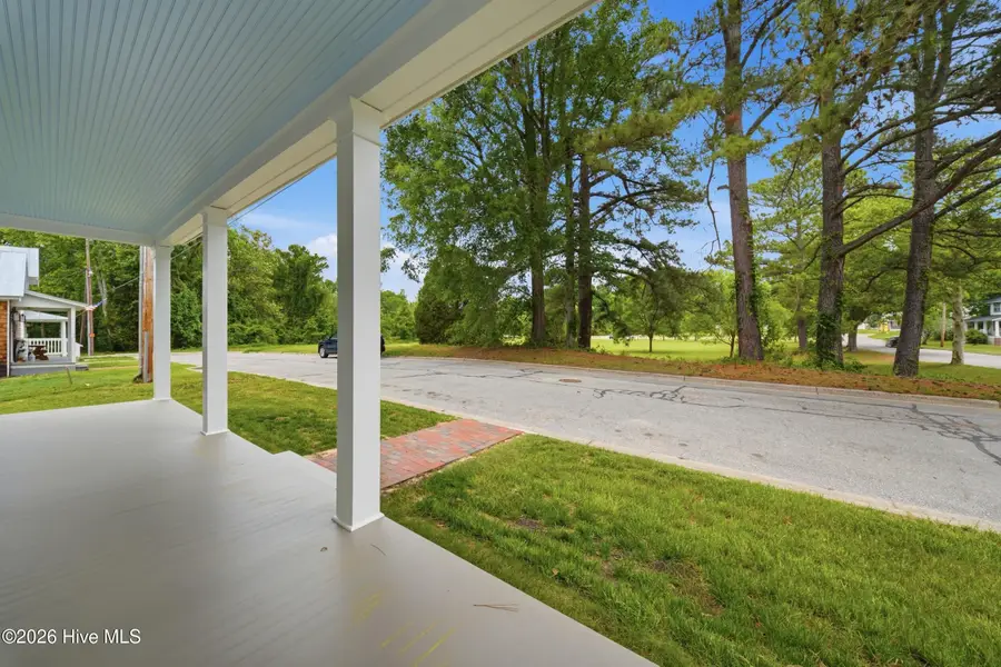 301 W Gale Street, Edenton, NC 27932 - #2