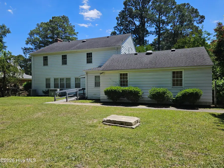 605 W Cutchin Street, Clinton, NC 28328 - #3