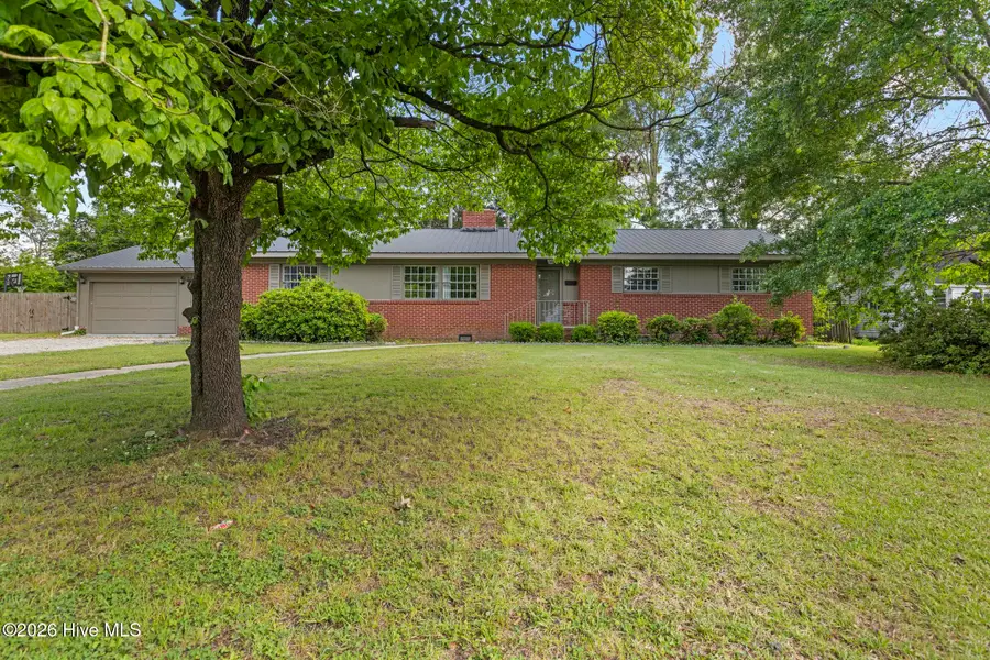 310 E Cliff Street, Wallace, NC 28466 - #3