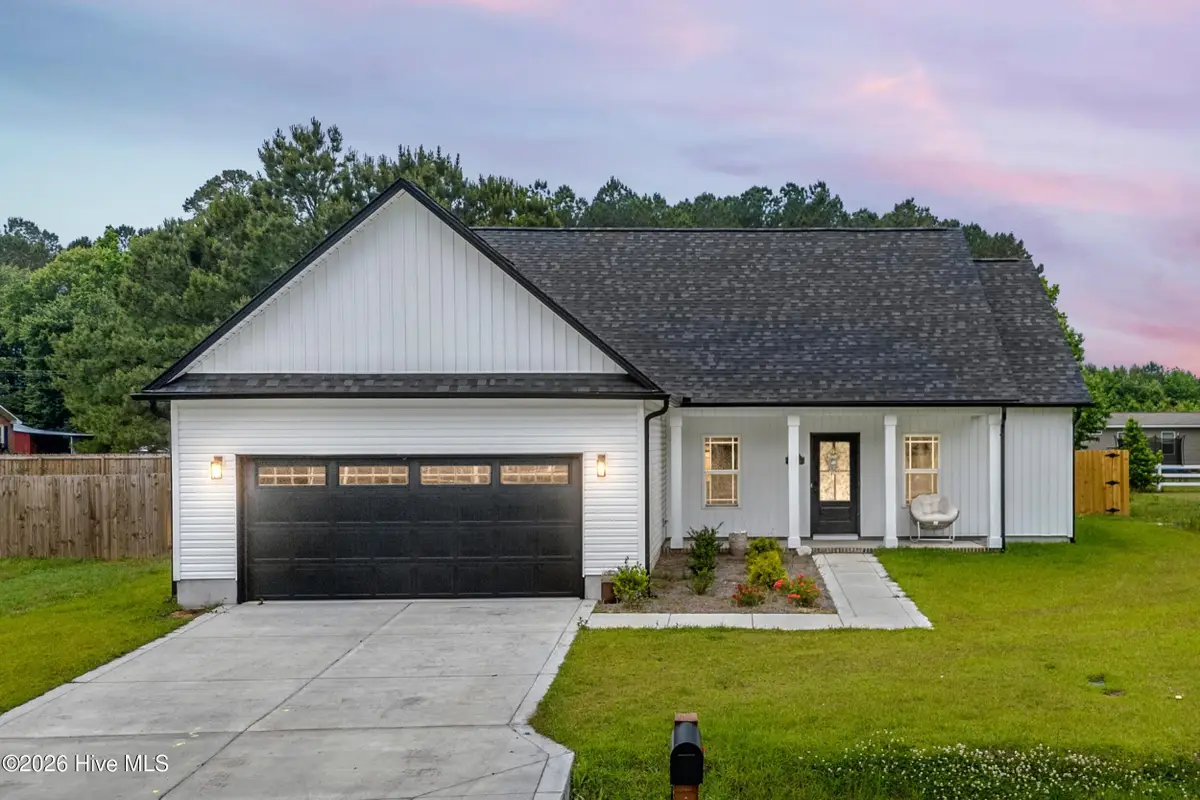 309 Belgian Court, Richlands, NC 28574 - #1
