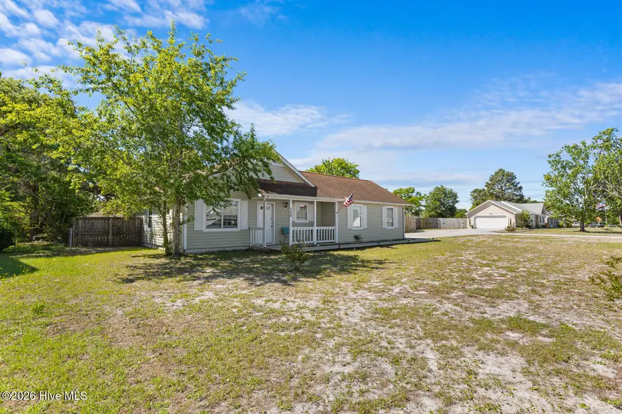 300 Foxtrace Lane, Hubert, NC 28539 - #2