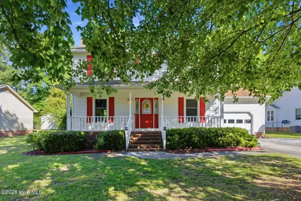 165 Raintree Circle, Jacksonville, NC 28540