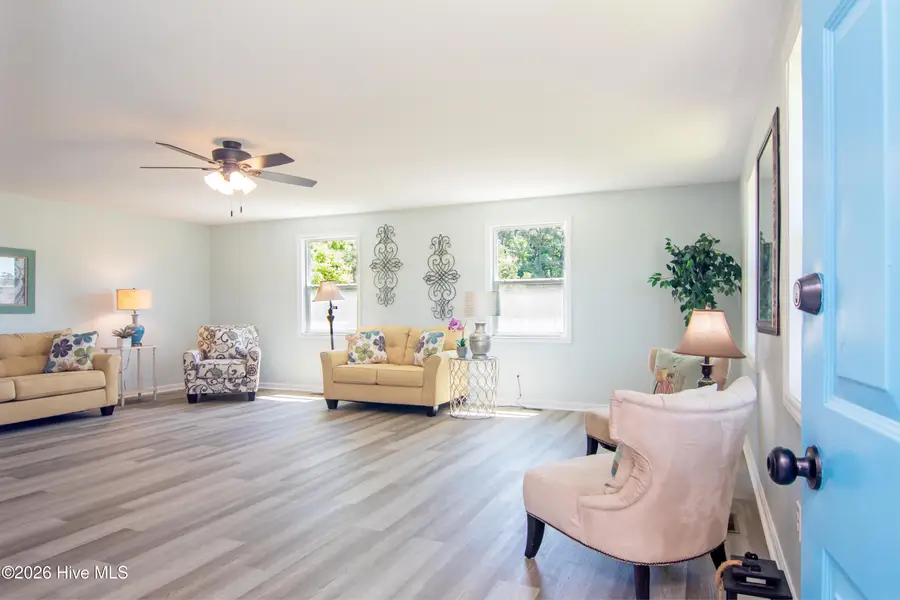 1807 Nc Highway 111, Chinquapin, NC 28521 - #2