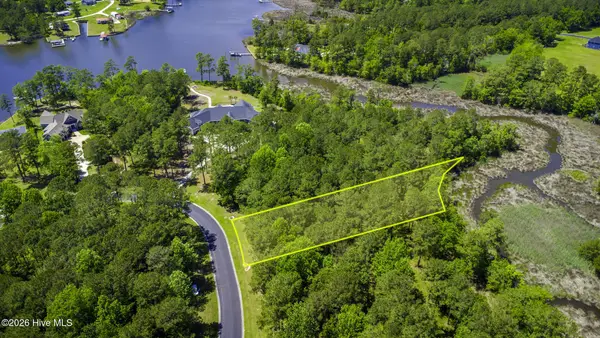 272 Southern Plantation Drive S, Oriental, NC 28571