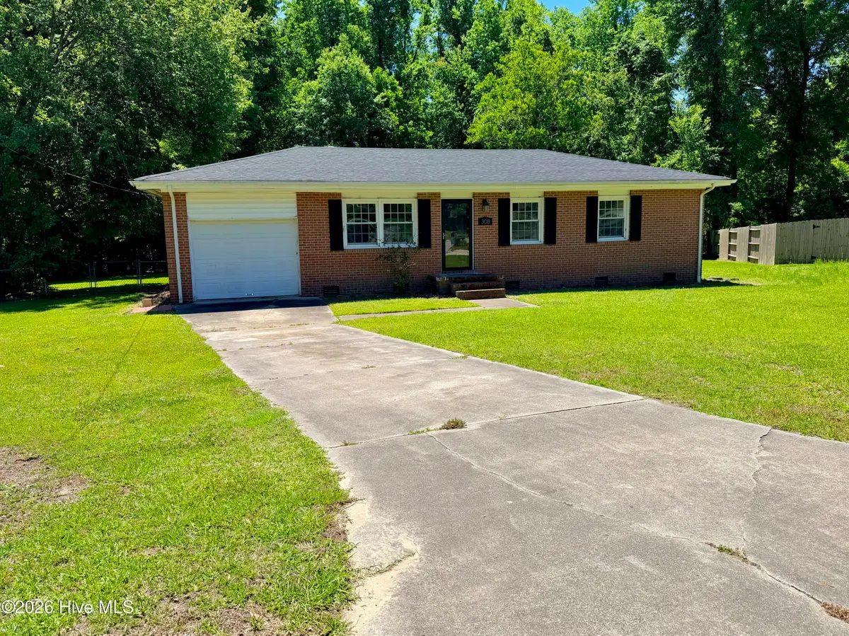308 Sheffield Road, Jacksonville, NC 28546 - #1
