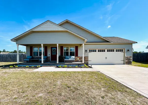 901 Purvis Court, Richlands, NC 28574