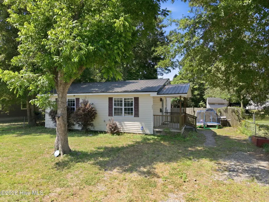 203 Richlands Avenue, Jacksonville, NC 28540 - #2