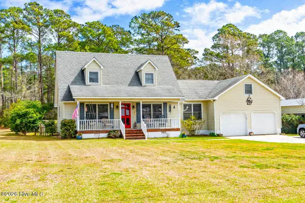 915 Sunset Boulevard, Newport, NC 28570