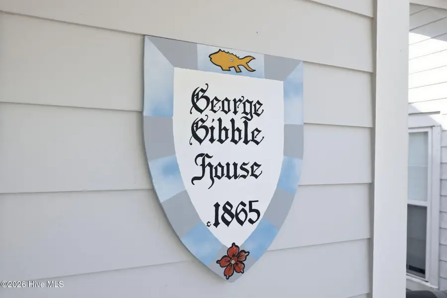 910 Ann Street, Beaufort, NC 28516 - #2