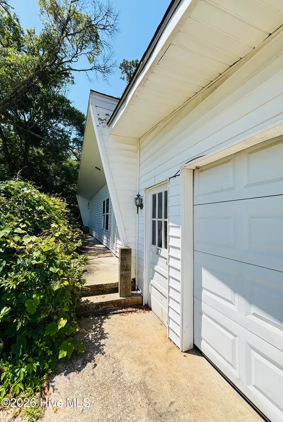 117 Juniper Road, Pine Knoll Shores, NC 28512 - #3