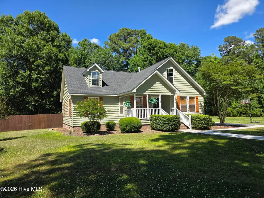 116 Schley Avenue, Lake Waccamaw, NC 28450 - #2