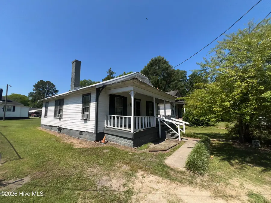 702 W Walnut Street, Goldsboro, NC 27530 - #2