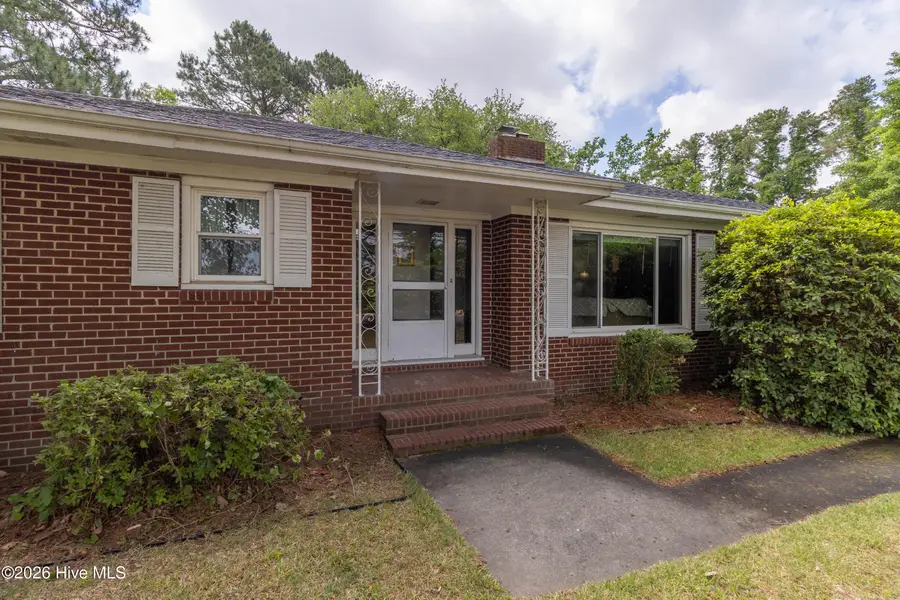 603 W Queen Street, Edenton, NC 27932 - #2