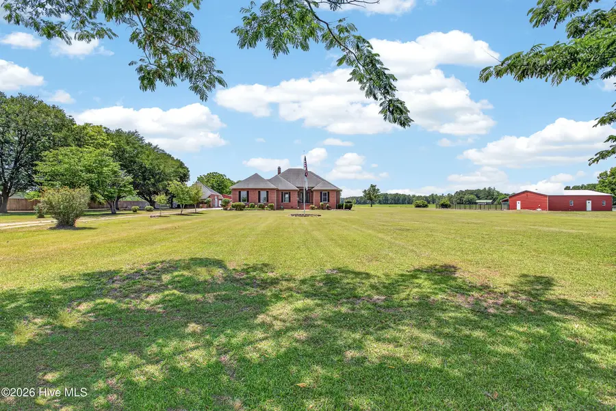 2732 White Oak River Road, Maysville, NC 28555 - #2