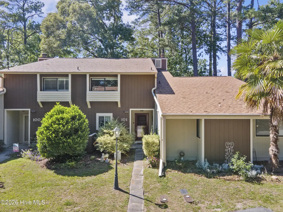 101 Quarterdeck, New Bern, NC 28562 - #1