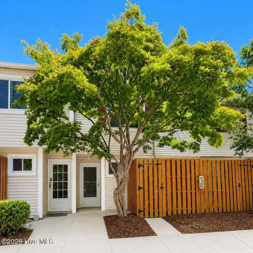 220 Elizabeth Street #C10, Chapel Hill, NC 27514 - #1