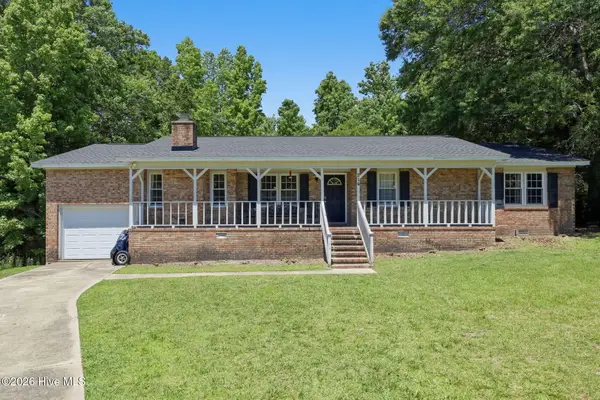 214 Carolina Drive, Jacksonville, NC 28546