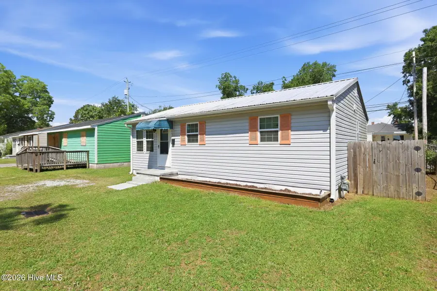 518 Ruth Avenue, New Bern, NC 28560 - #2
