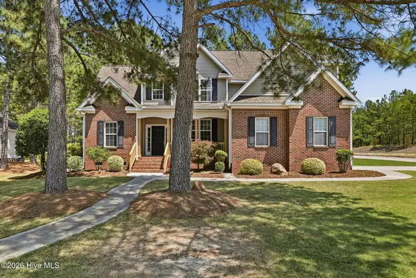 100 Cross Pointe Lane, Aberdeen, NC 28315